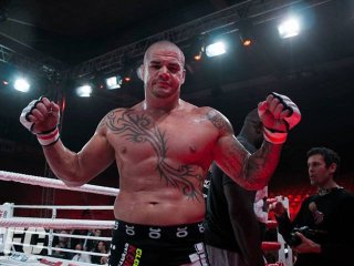 PTT wins big in ONE FC & FFC 9