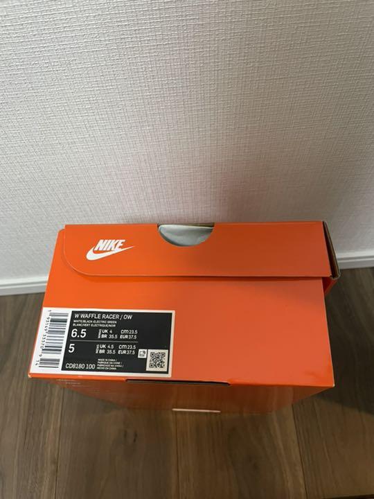 ナイキ オフホワイト ワッフルレーサー